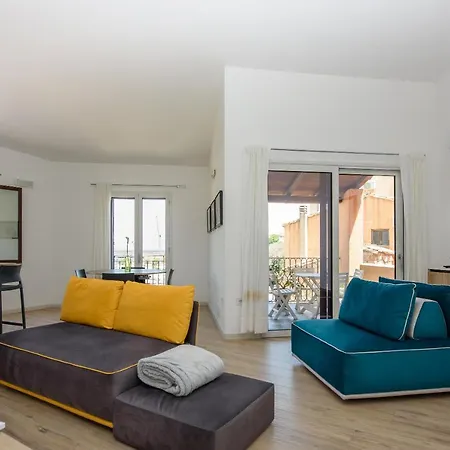 Loft Lungomare Vista Mare E Monti Appartamento