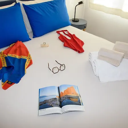 Apartment Loft Lungomare Vista Mare E Monti
