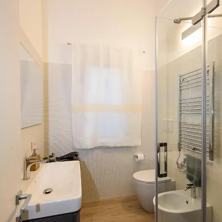 דירה Loft Lungomare Vista Mare E Monti