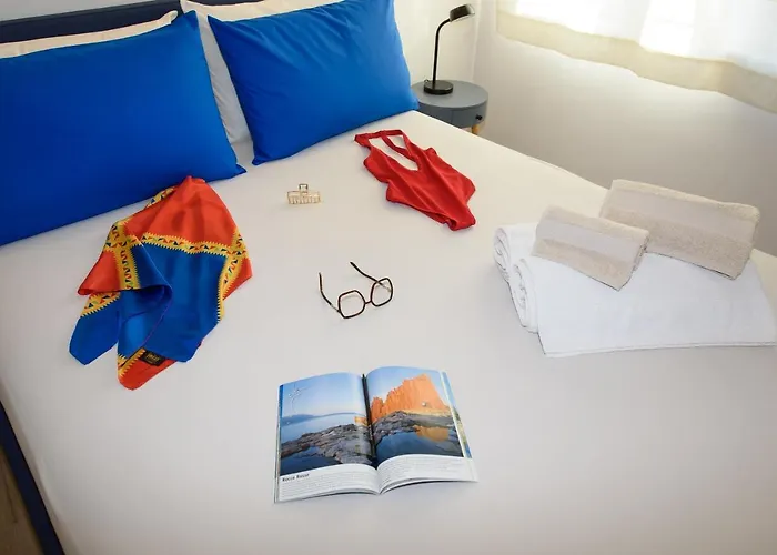 Lägenhet Loft Lungomare Vista Mare E Monti