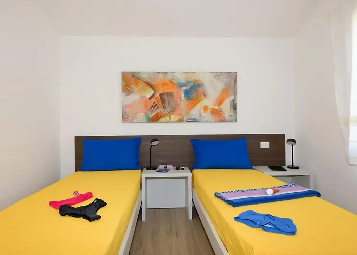 Loft Lungomare Vista Mare E Monti Lägenhet *