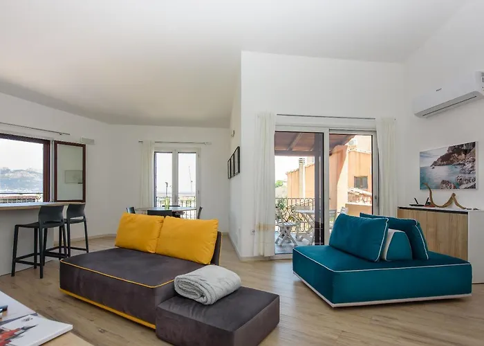 Loft Lungomare Vista Mare E Monti Lägenhet