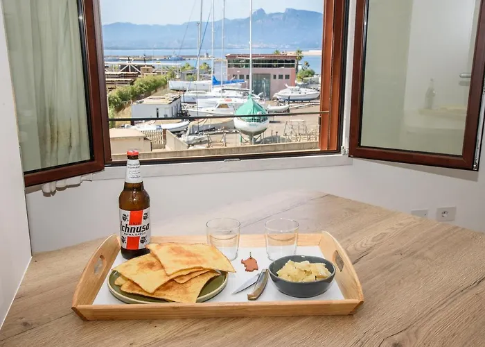 Loft Lungomare Vista Mare E Monti